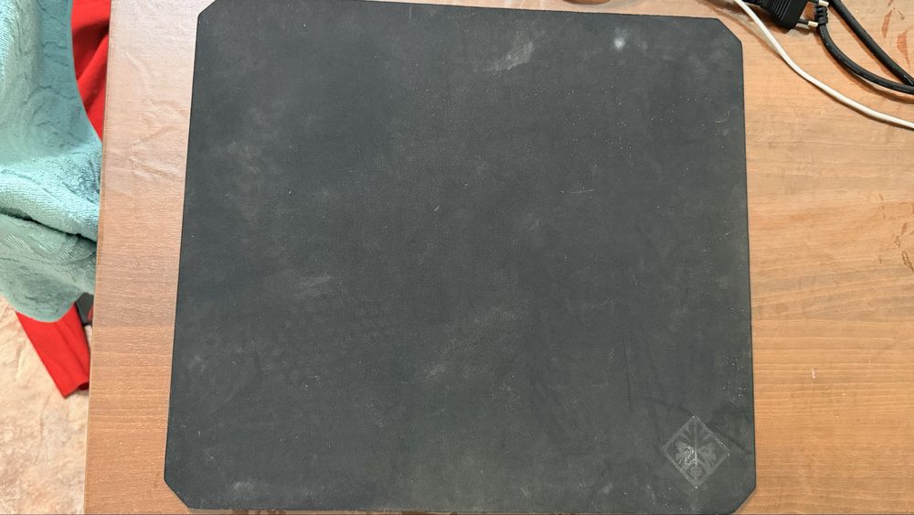 Коврик HP OMEN Hard Mouse Pad 200 черный