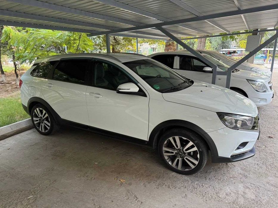 Lada Vesta SW Cross