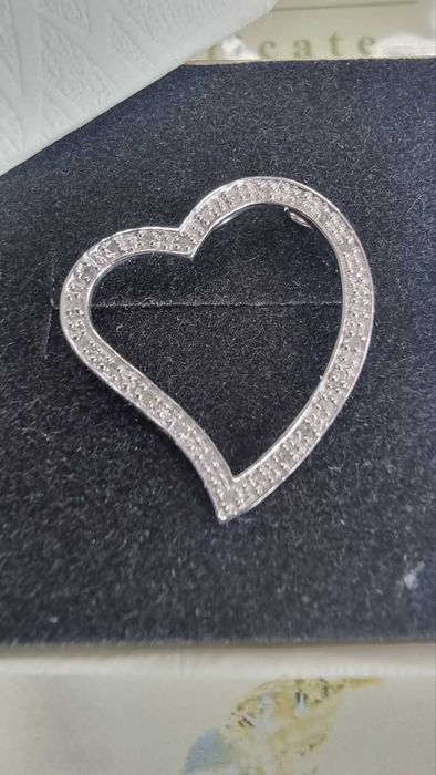 *** Уникална *** Висулка Бяло Злато 18к 1.23гр с Диаманти