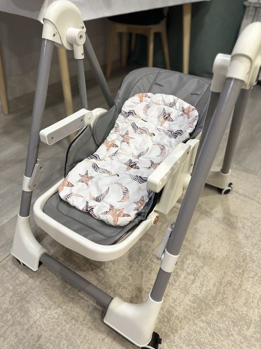 Детский стульчик для кормления