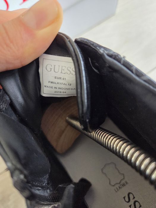 Оригинални Guess обувки