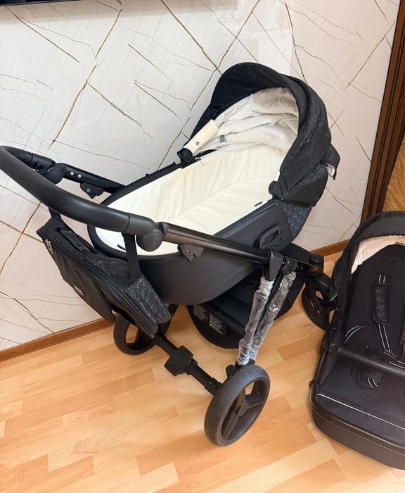 Коляска 2 в 1 Ining baby