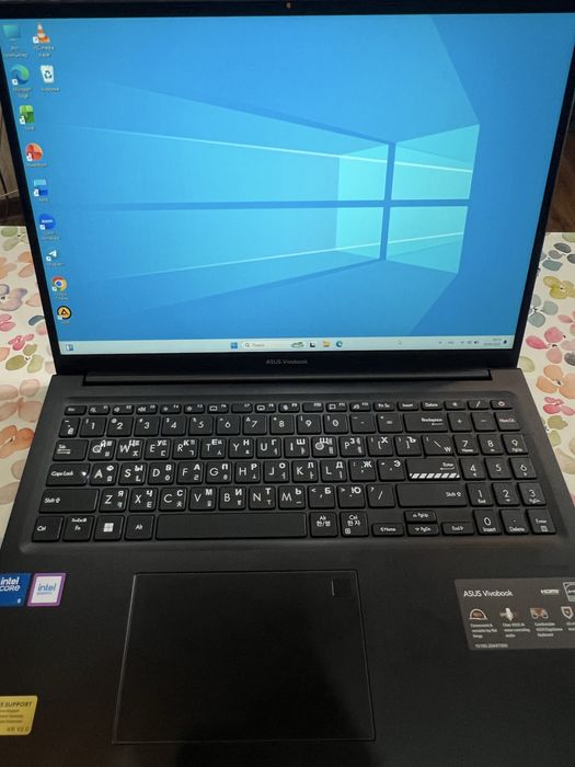 Продаётся ASUS Vivobook 16 X1605V