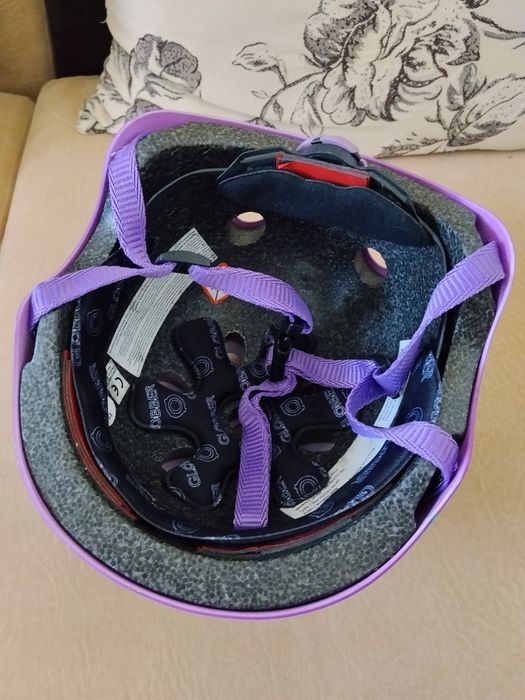 Комплект шлем и наколенники