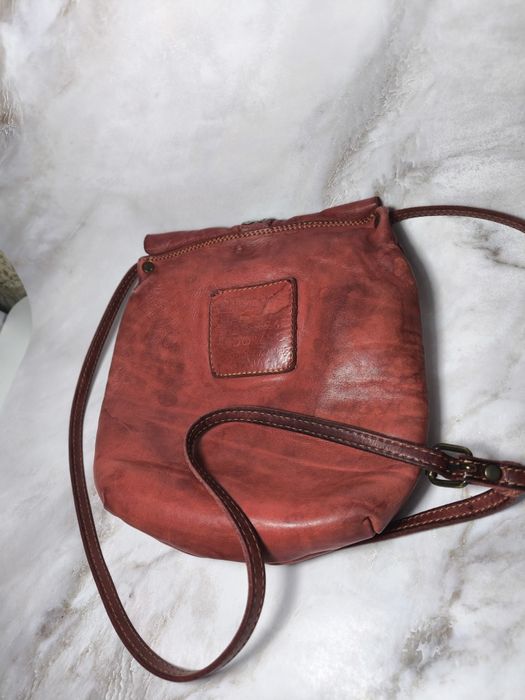 Женская кожаная сумочка Campomaggi