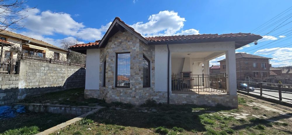 ЕКСКЛУЗИВНО -Собственик продава 2 бр. къщи в Хаджидимово