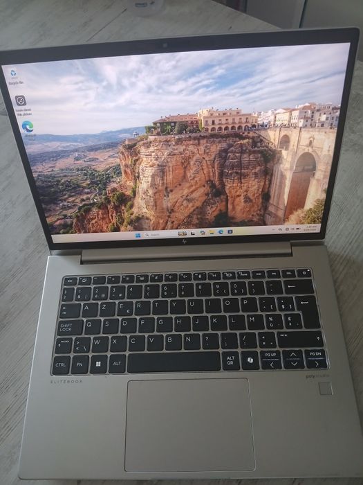 Leptop hp elitebook
