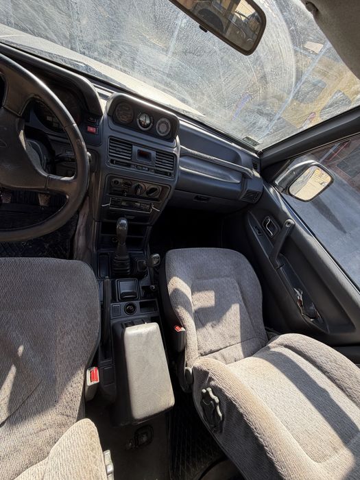 Mitshubishi pajero mk2