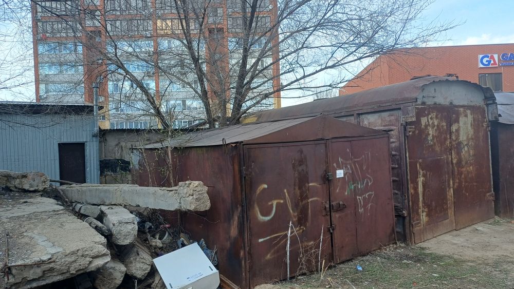 Продам гараж 3 на 6м