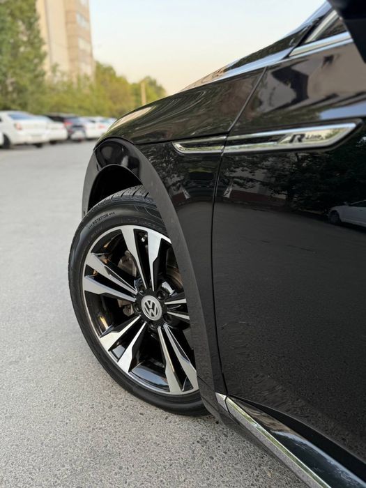 Volkswagen Arteon R