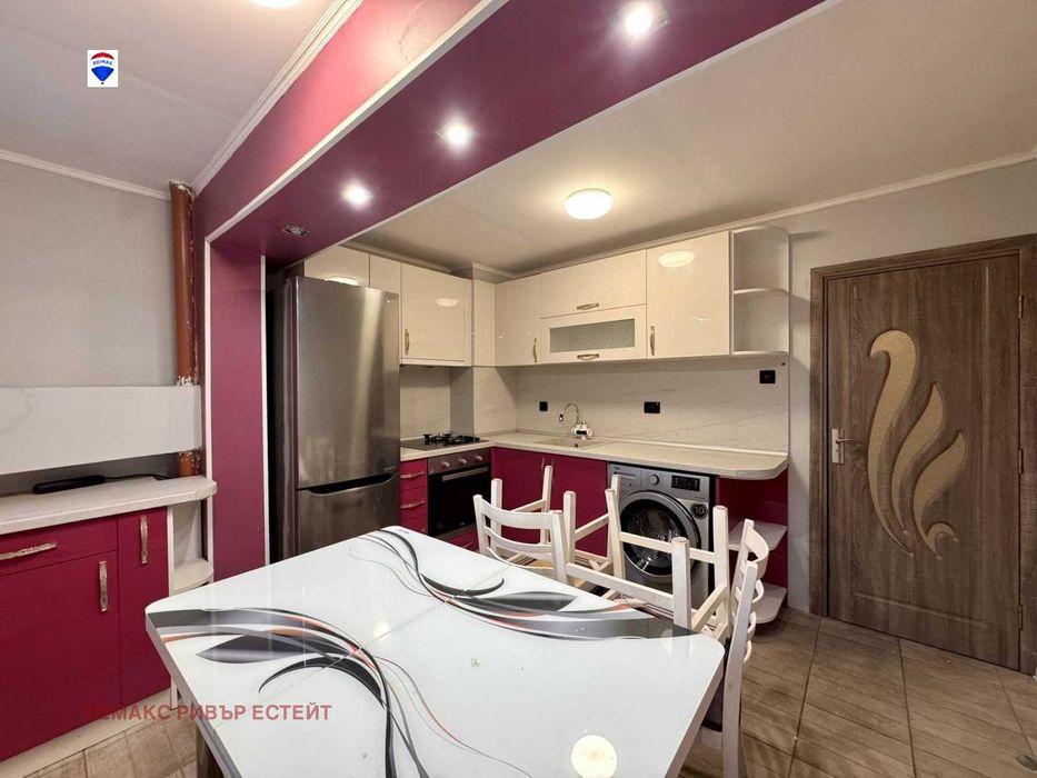 Тристаен апартамент за продажба кв. Родина 1, гр. Русе