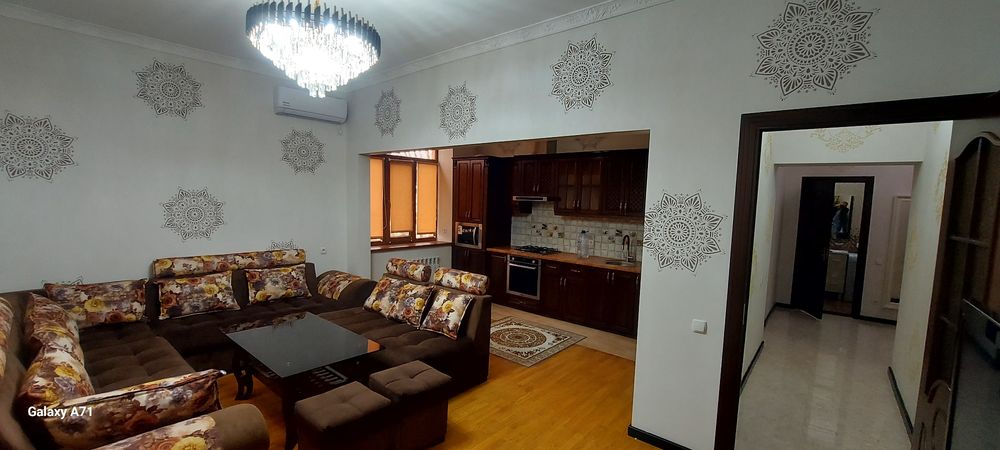 Продаётся 2х комнатная квартира центре города, ориентир  кинотеатр