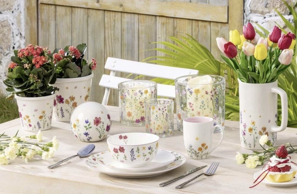 Комбиниран сервиз с флорални мотиви