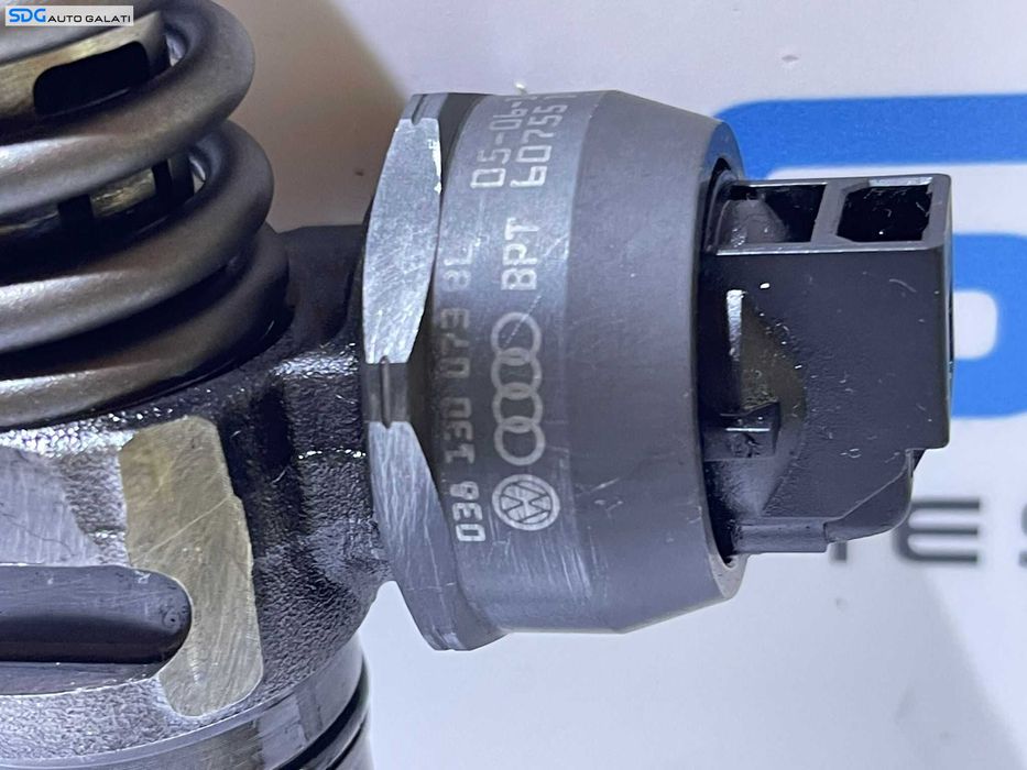 Injector Pompa Pompe Diuza Diuze Volkswagen Passat B6 1.9 TDI BLS 2005 - 2010 Cod 038130073BL 0414720307 [AV1536]
