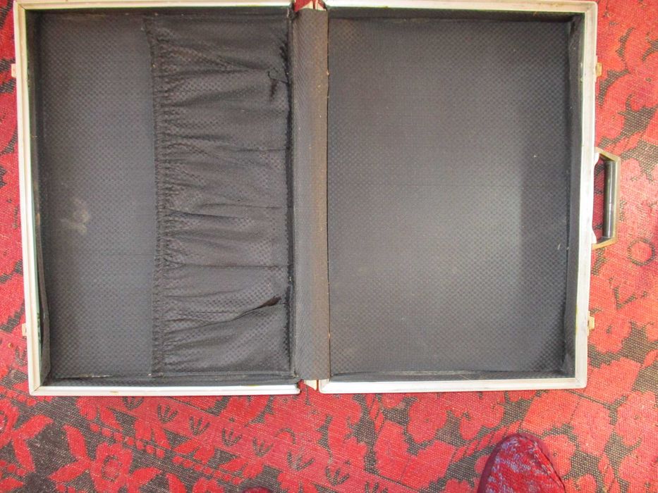 Дипломатически куфарчета кожени черни