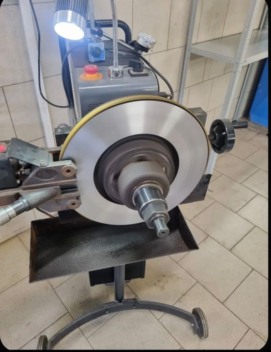 Резец для проточки опорных диск