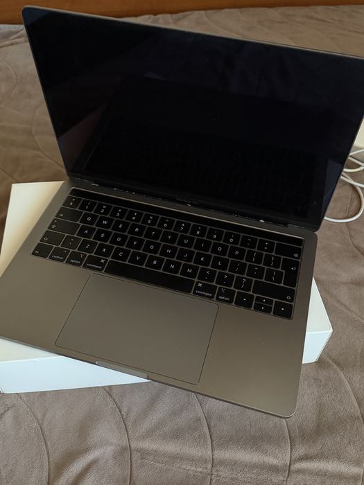 MacBook Pro 13” - цял за части