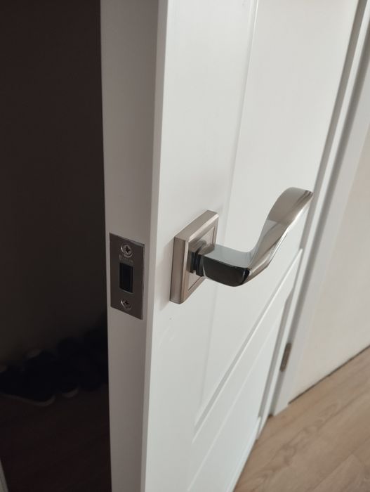 Есік орнату. Установка дверей