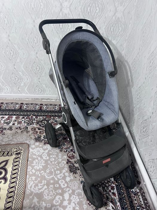 оригинальная коляска stokke