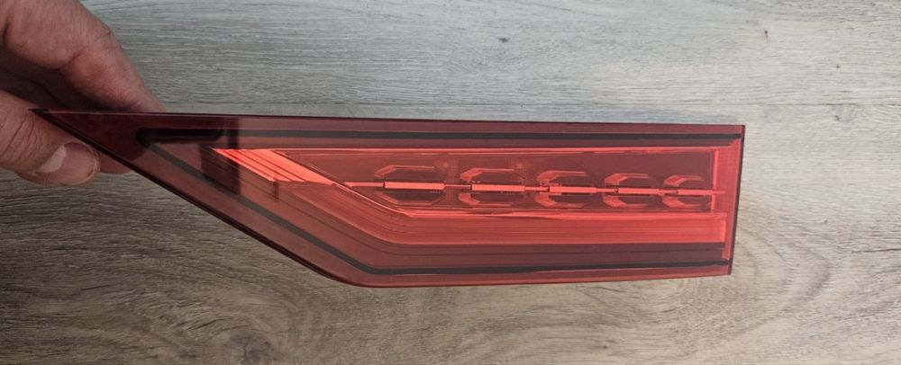 Оригинален стоп за Volvo V60 ляв вътрешен