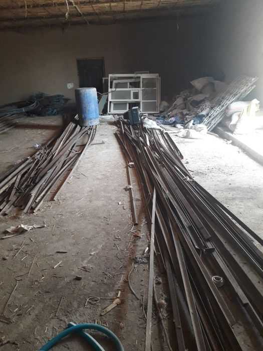 Rasiyskiy temir ugolnik sotiladi