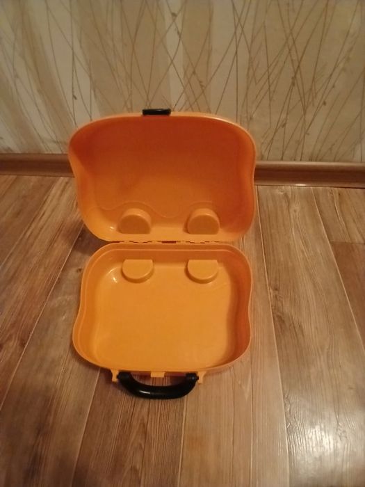 Аптечка пустая 1000 тенге