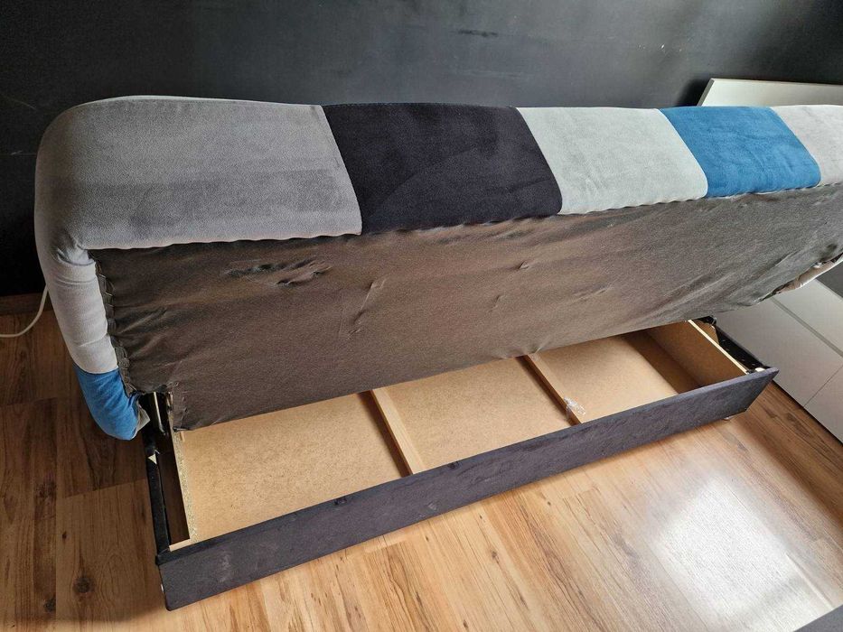 Продавам диван клик-клак, с ракла