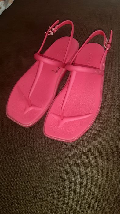 Sandale cauciuc roz Crocs