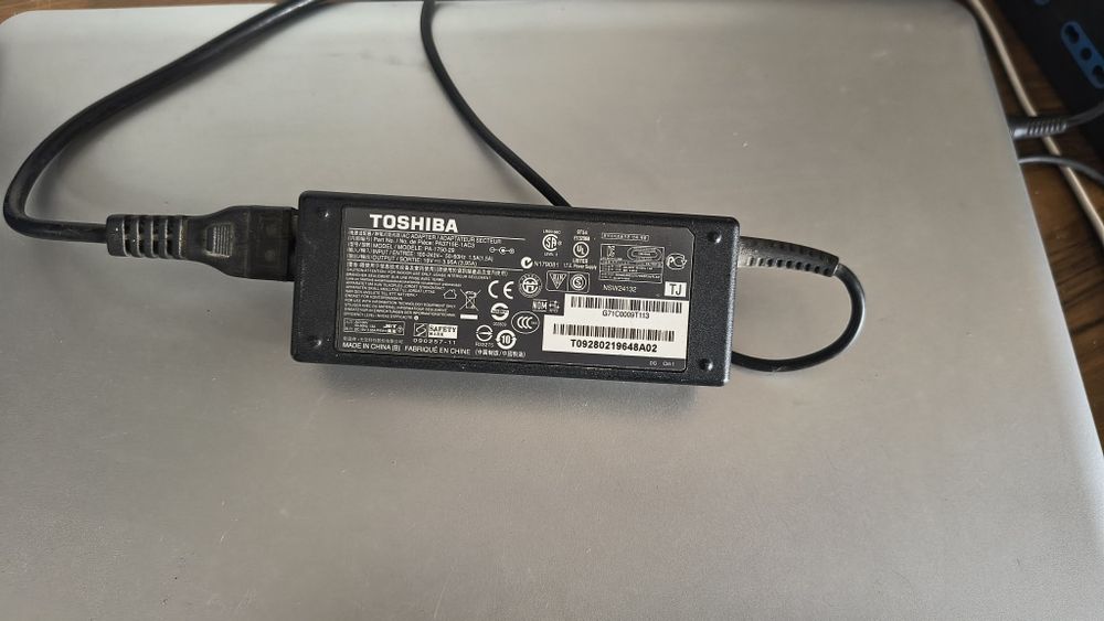 Laptop Toshiba Лаптоп Тошиба