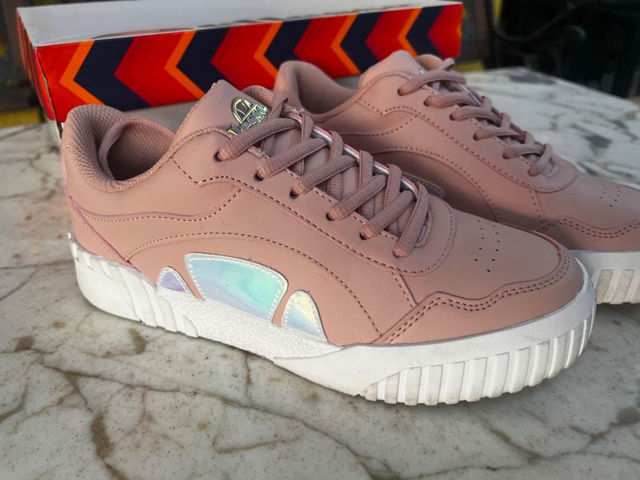 Спортни обувки Ellesse Helena розови, 37 номер