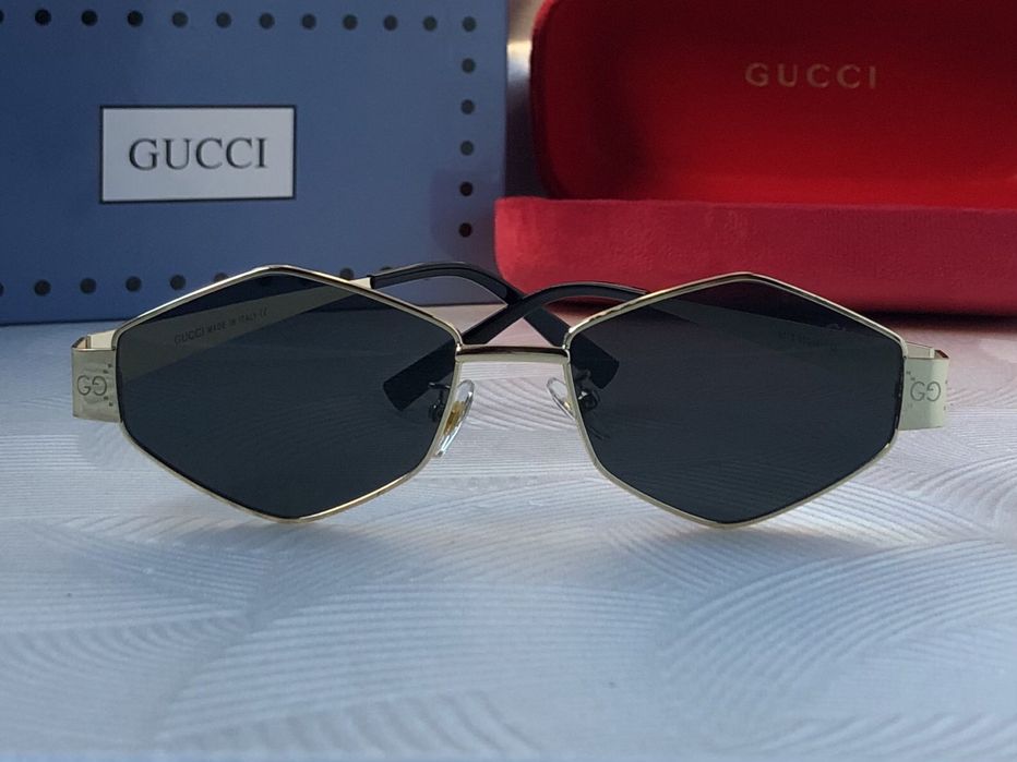 Дамски слънчеви очила ромб 3 цвята черни сребърни златни