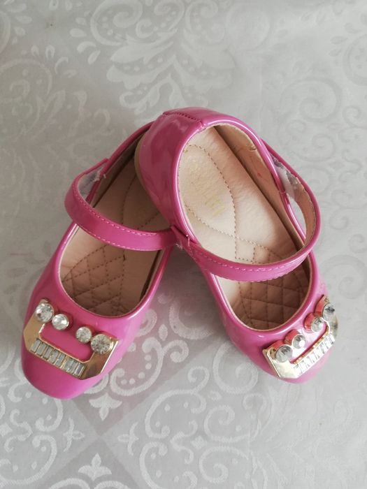 Детская обувь для девочек розовая