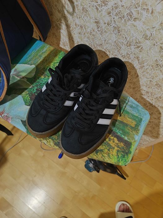 Кроссовки Adidas