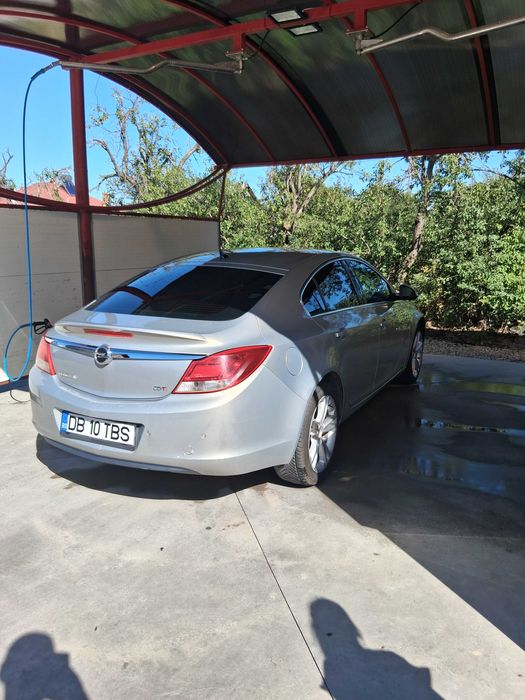 Vând Opel Insignia 2009
