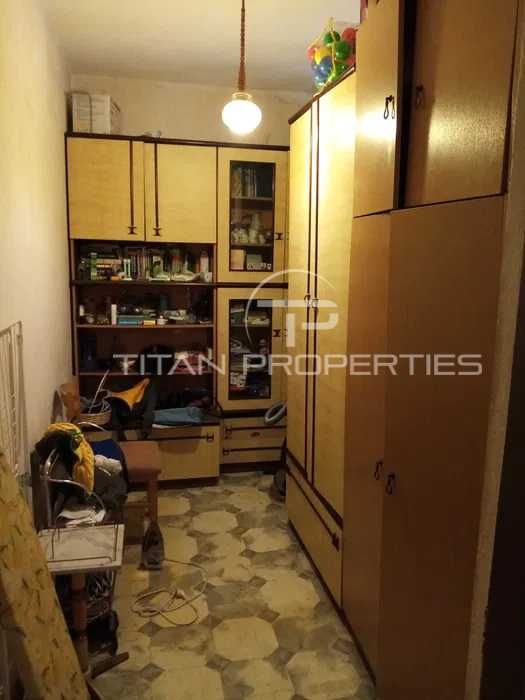 Продава се Тристаен апартамент в Пловдив, Гагарин - 56 кв.м за 2054 €/кв.м - Снимка #6