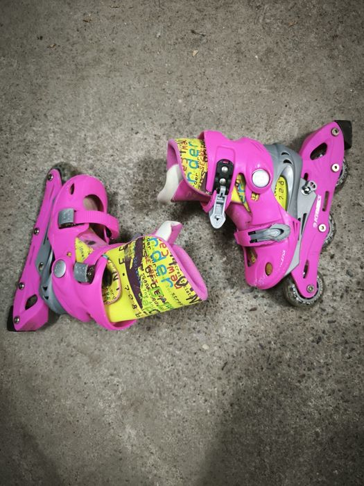 Роликовые коньки