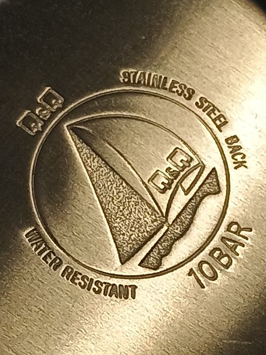 Ceas Quartz ,rezistent la apa ,inox Q&Q
Inaltimea minima (p