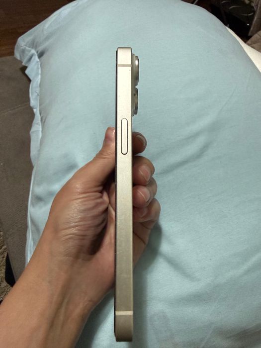 Продам Айфон 14 белый 128