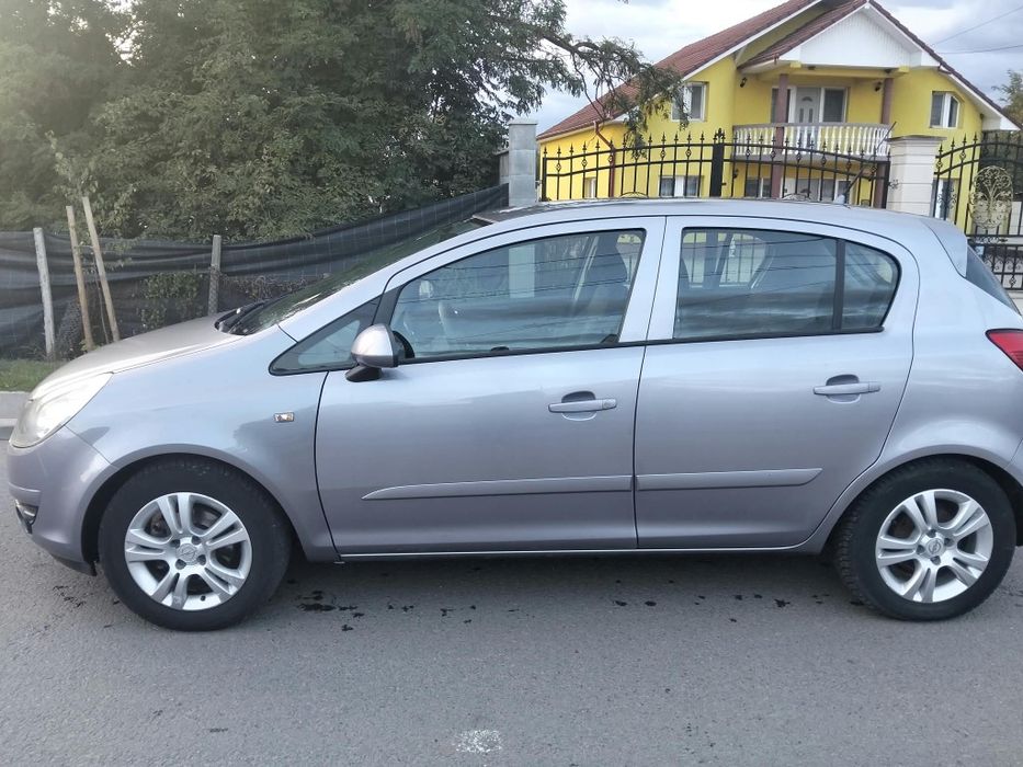 Opel CORSA 1.2 benzina