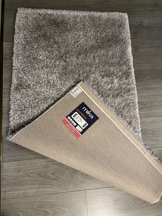 Продавам килим пътека