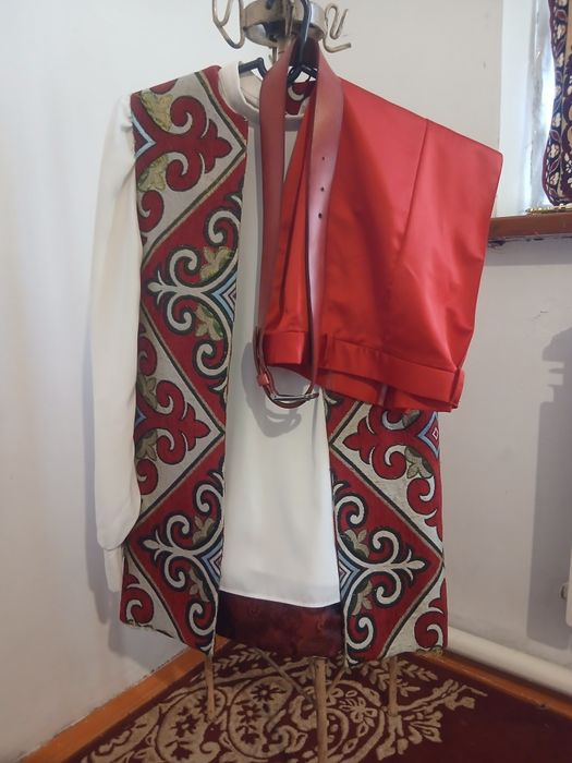 Наурызда киетін қазақша киім ұлдарға