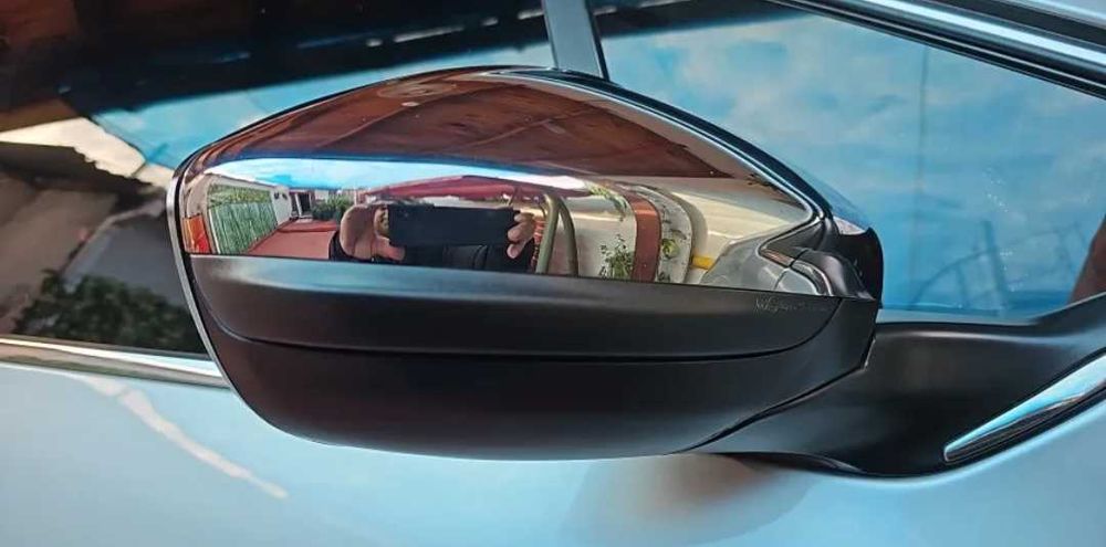 Динамични бягащи мигачи за огледалата за Пежо Ситроен Peugeot Citroen