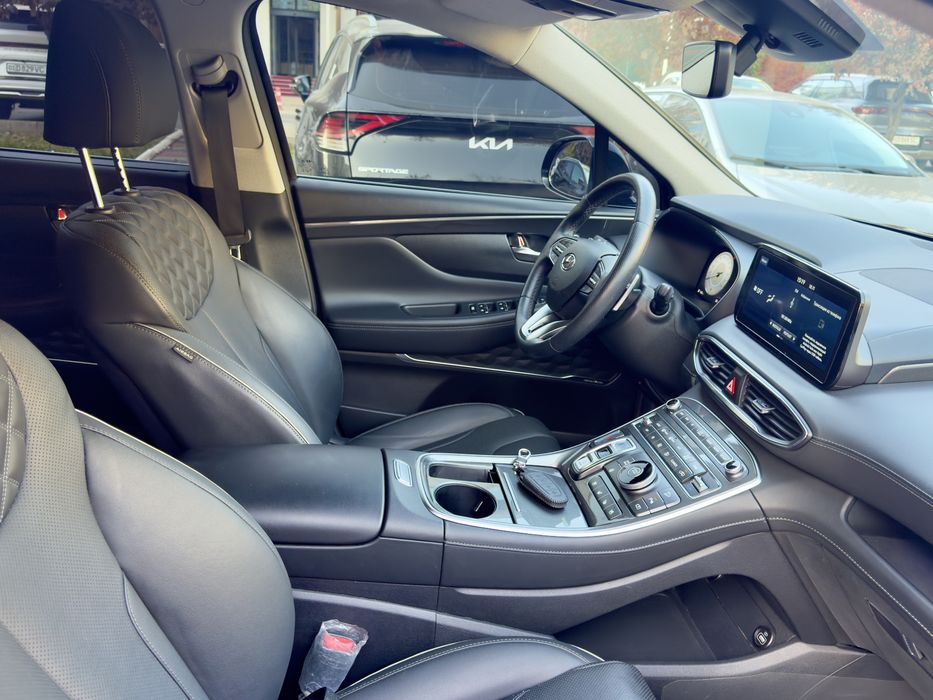 Hyundai Santa Fe 2022, 2.4 Full — Ideal holatda! Qora rangda.