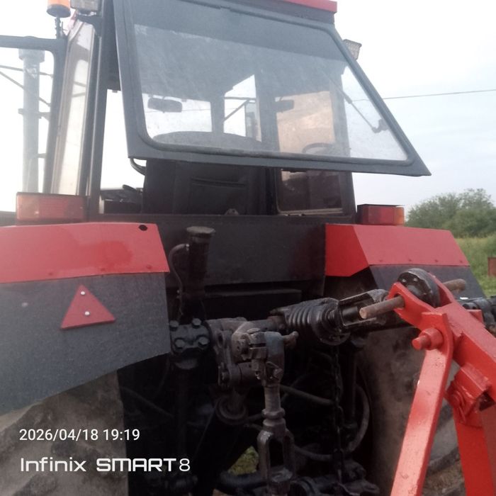 Traktor sotiladi