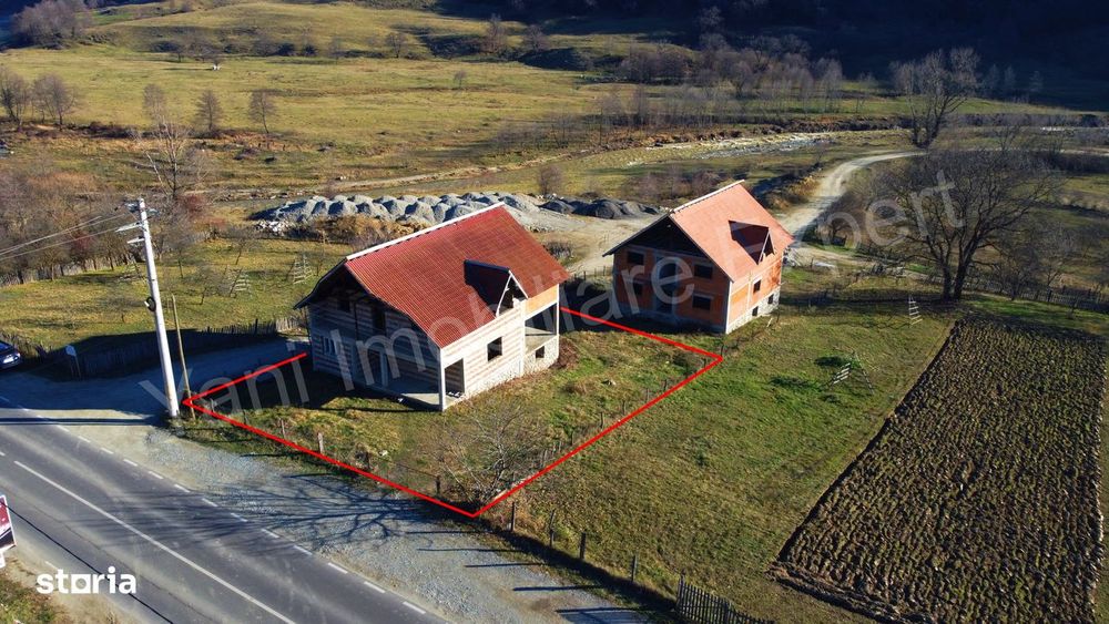 Casă de vânzare în comuna Corbeni, sat Oestii Ungureni, județ Argeș.