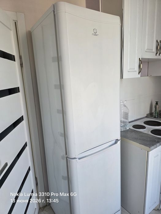 Холодильник. INDESIT. Б/У.