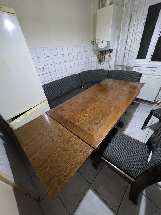 Coltar su masa de bucătărie