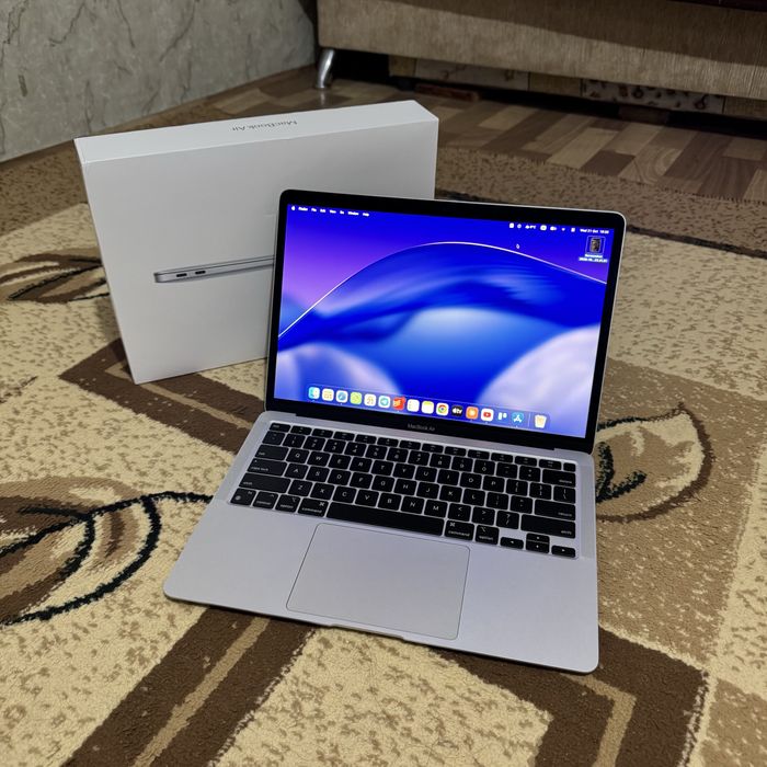 MacBook Air M1 8/256 GB