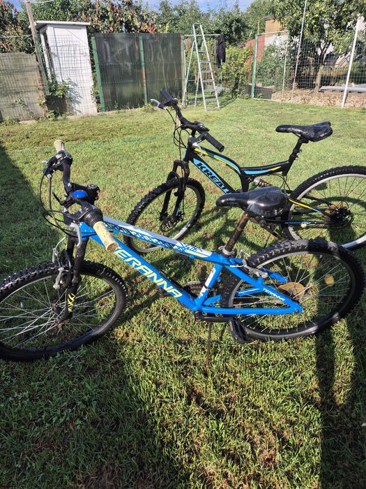 Vând două biciclete