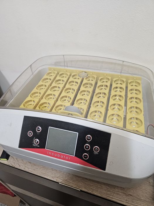 Incubator oua folosit